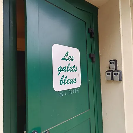 Les Galets Bleus Étretat