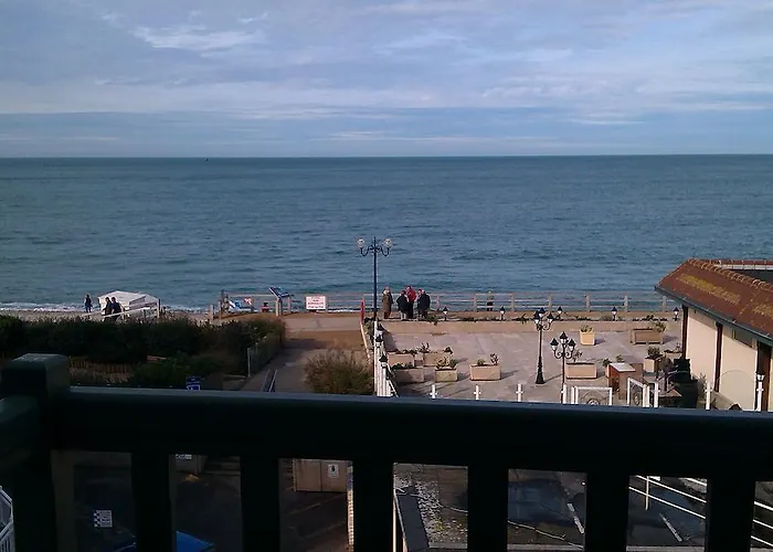 Couette-café Les Galets Bleus Étretat